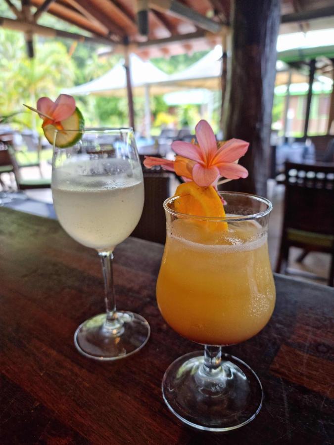 Hotel Oasis De Kiamu ลิฟู ภายนอก รูปภาพ
